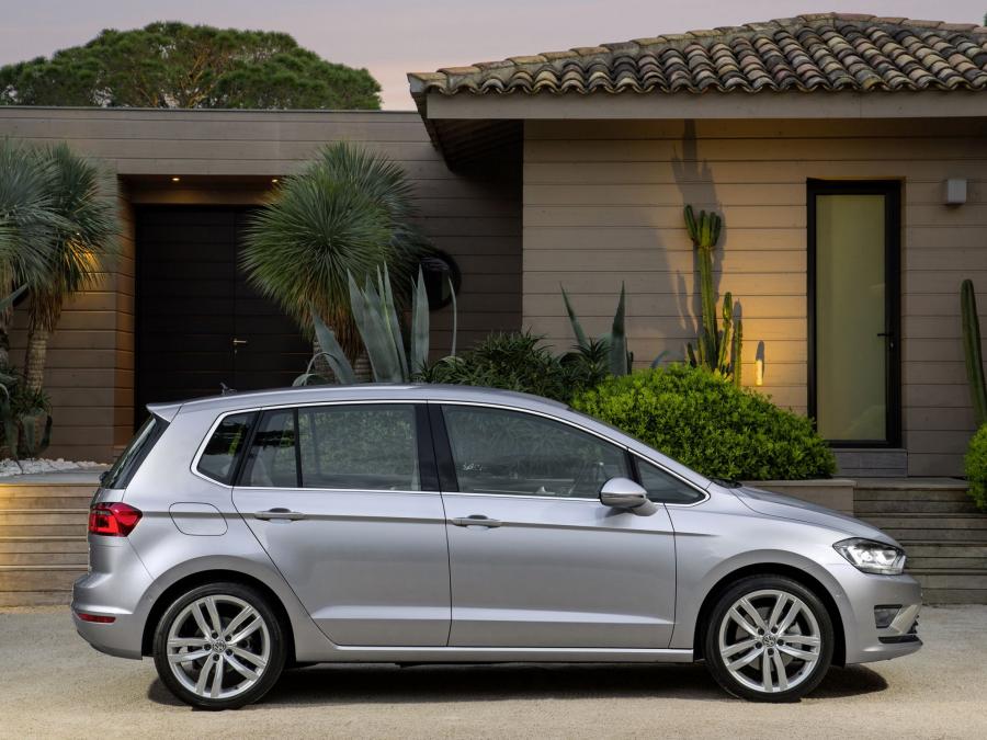  Volkswagen Golf Sportsvan TDI 2014 года  (фото 22 из 36)
